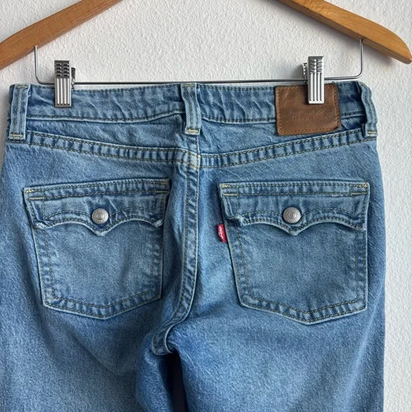 Levi's Naughties Low Rise Bootcut Vintage 2000 Back Pocket Light Blue Jeans - Picture 8 of 15